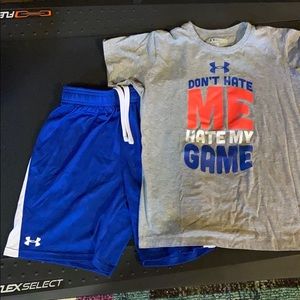 Under Armour 2 pc short set boys size Lg